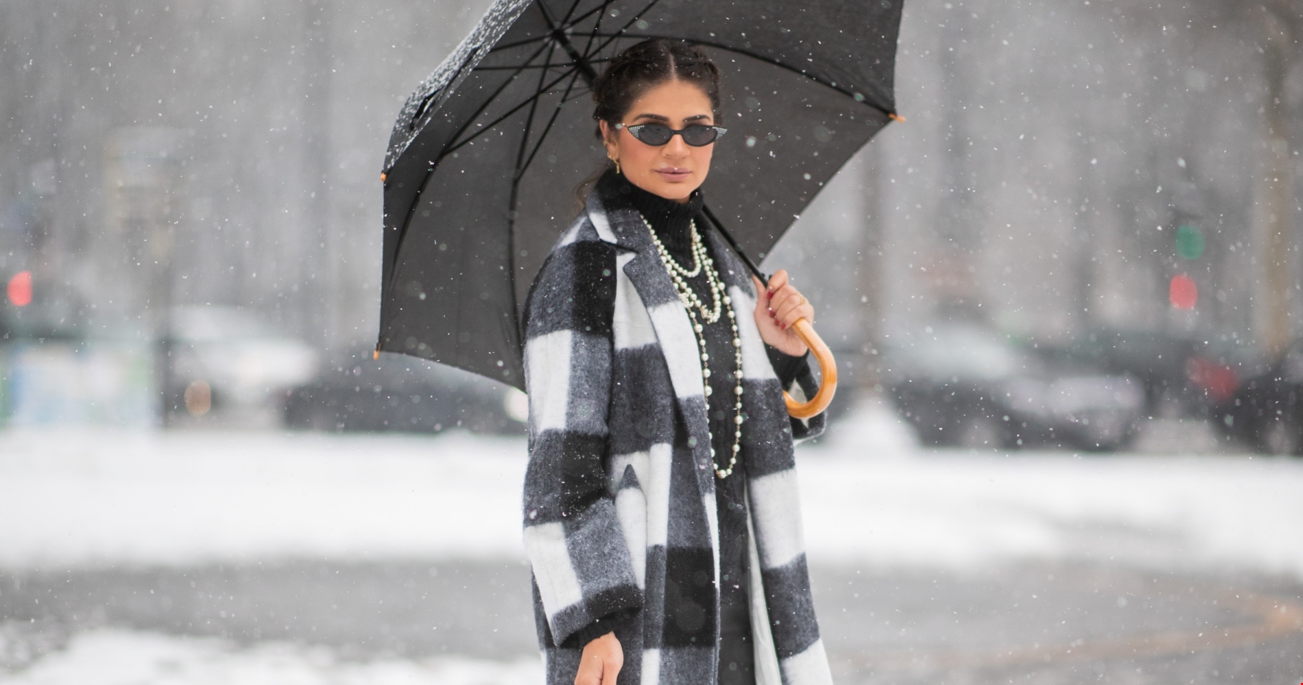 Στο Παρίσι χιόνισε και με αυτά τα styling tips αντιμετωπίζουν το κρύο οι Γαλλίδες fashionistas