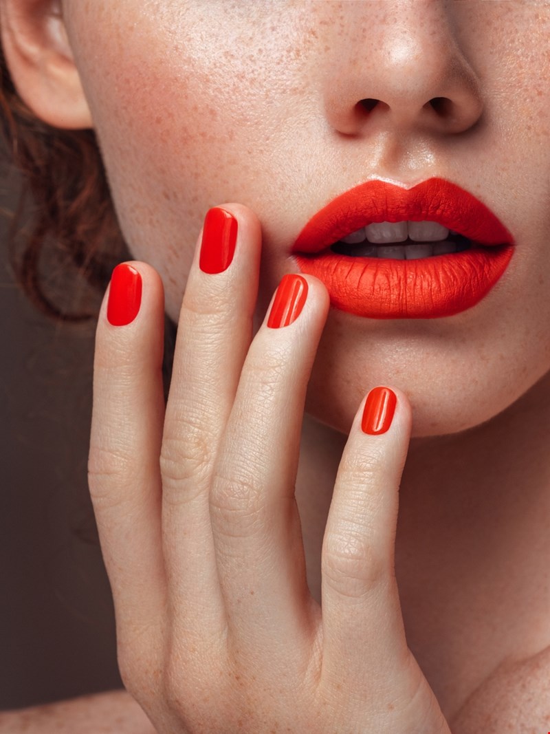red lipstick