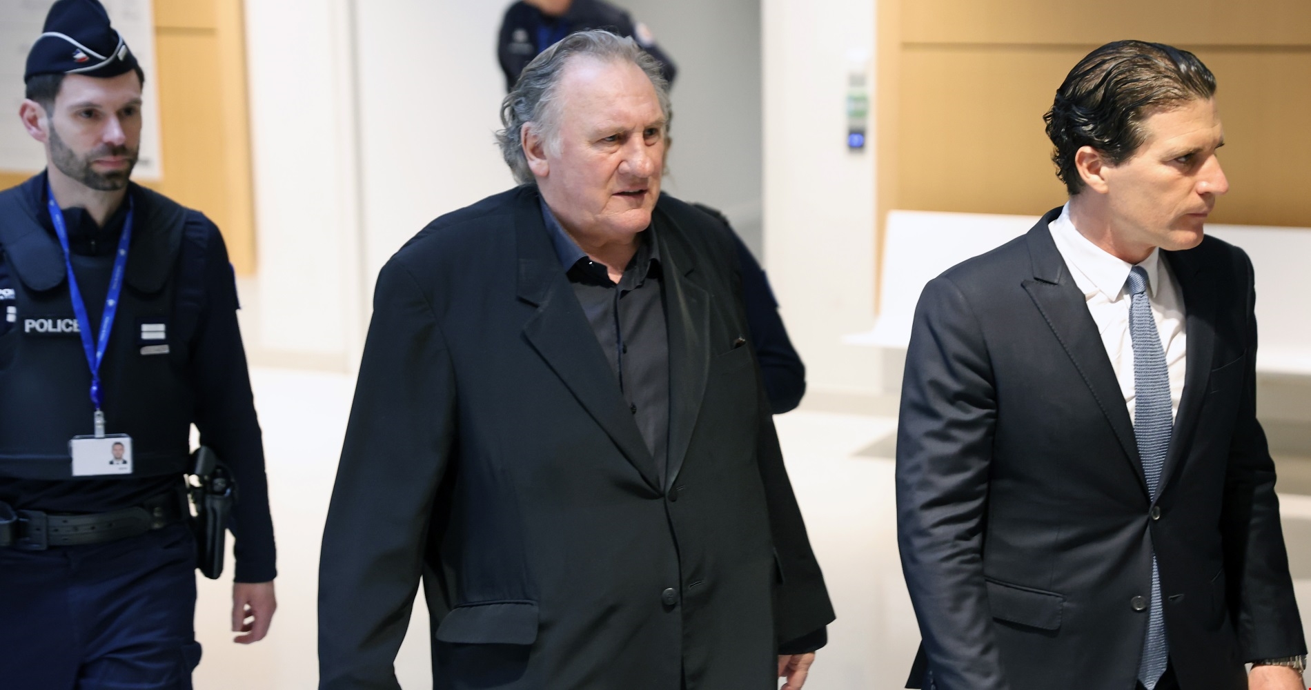 Gérard Depardieu | Κρίθηκε ένοχος για σεξουαλική επίθεση