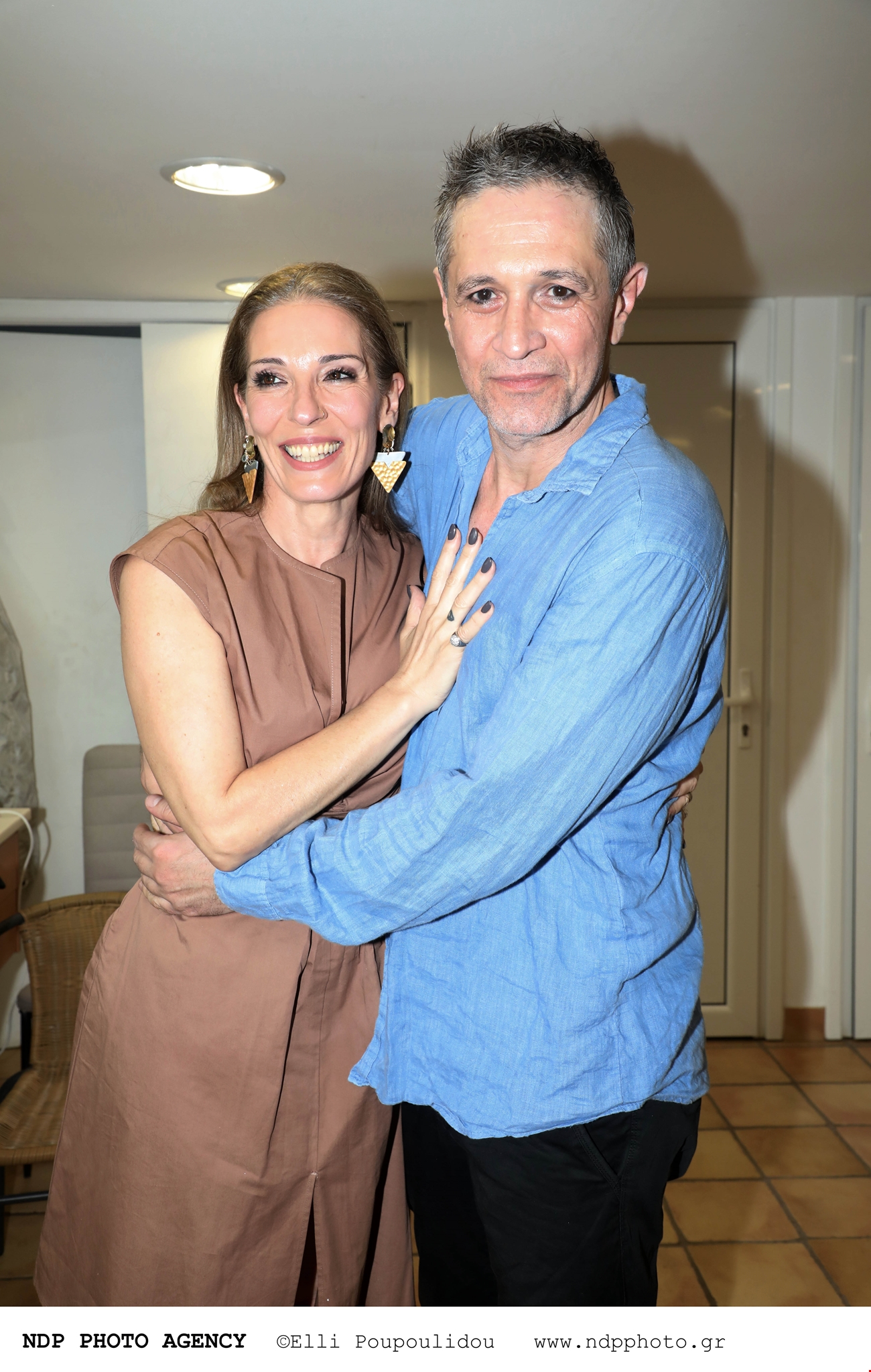 Αιμίλιος Χειλάκης - Βασίλης Χαραλαμπόπουλος | Θεατρική βραδιά μαζί με τις συζύγους τους