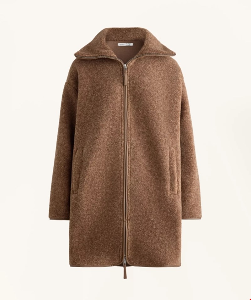 Μπουφάν, Oysho