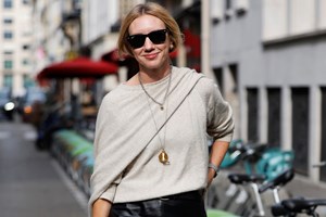 Το καφέ δερμάτινο παντελόνι από τη Mango που θα αναβαθμίσει τα καθημερινά looks σου - εικόνα 2