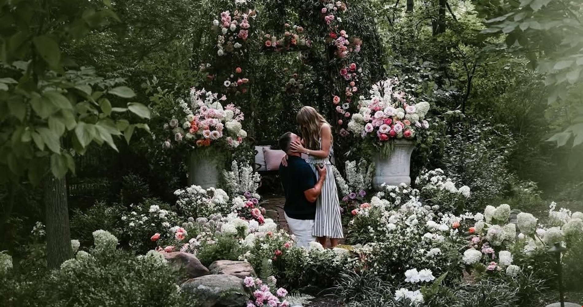 Νέο "χτύπημα" για τη Meghan Markle | O William και η Kate θα είναι καλεσμένοι στον γάμο της Taylor Swift; - εικόνα 1