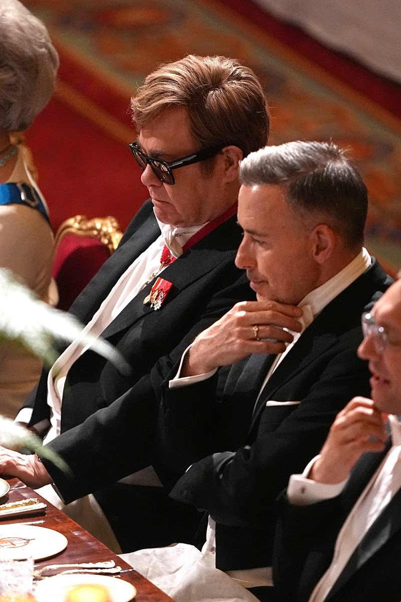 Ο Elton John με τον σύζυγό του
