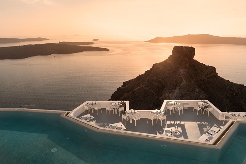 Varoulko Santorini