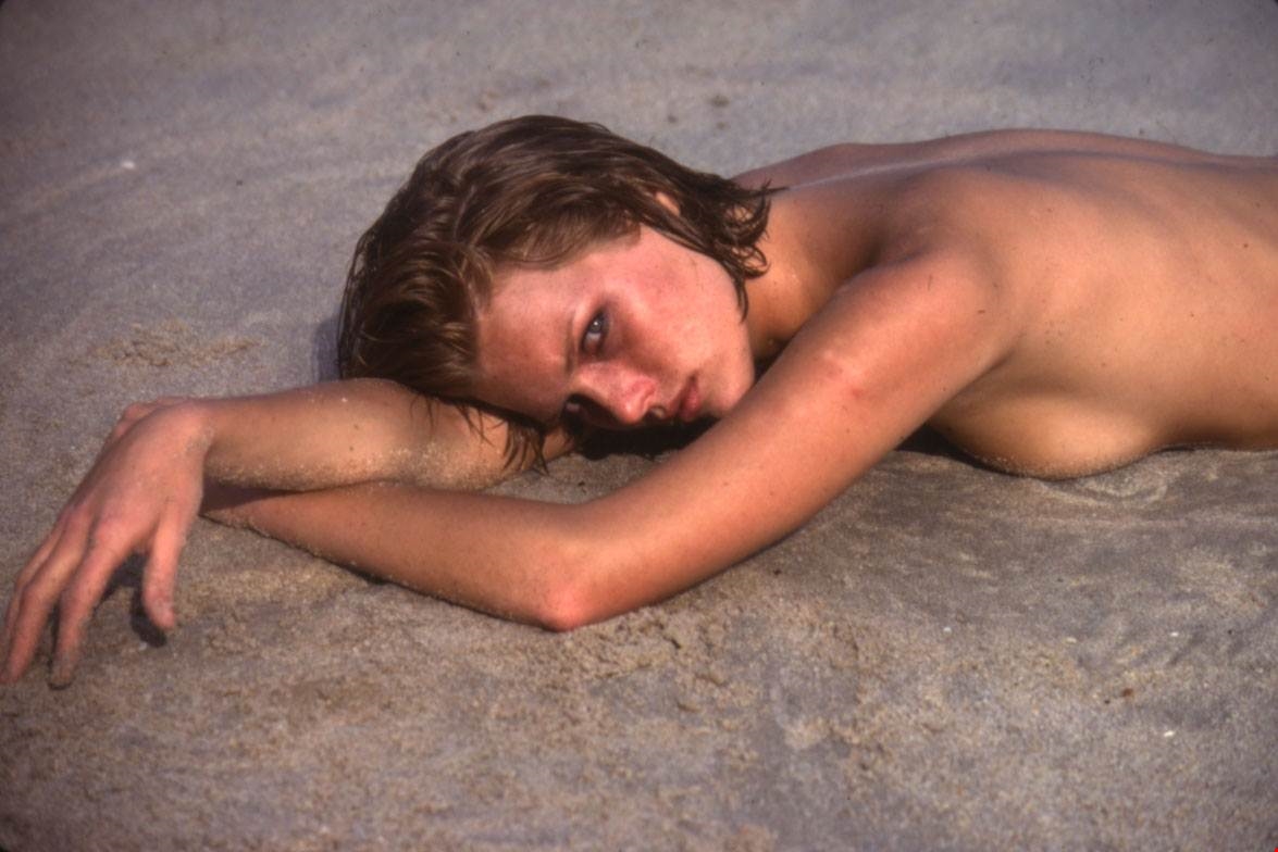 Το καλοκαίρι στα πόδια σου | Τα απαραίτητα steps για επιδερμίδα που λάμπει στην παραλία - εικόνα 2