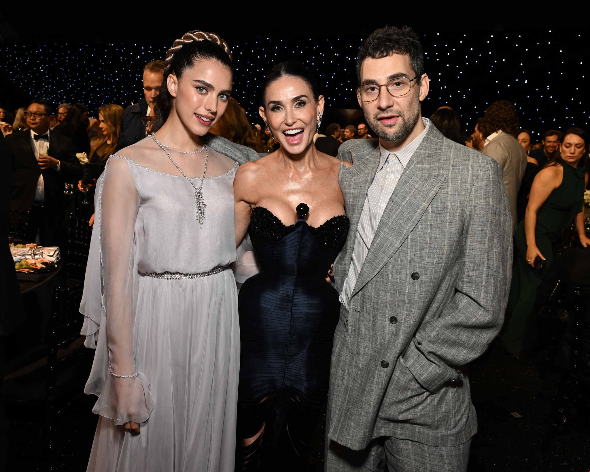 Ewan McGregor | Η σπάνια εμφάνιση με την 23χρονη υιοθετημένη κόρη του στα Critics' Choice Awards 2025 - εικόνα 3