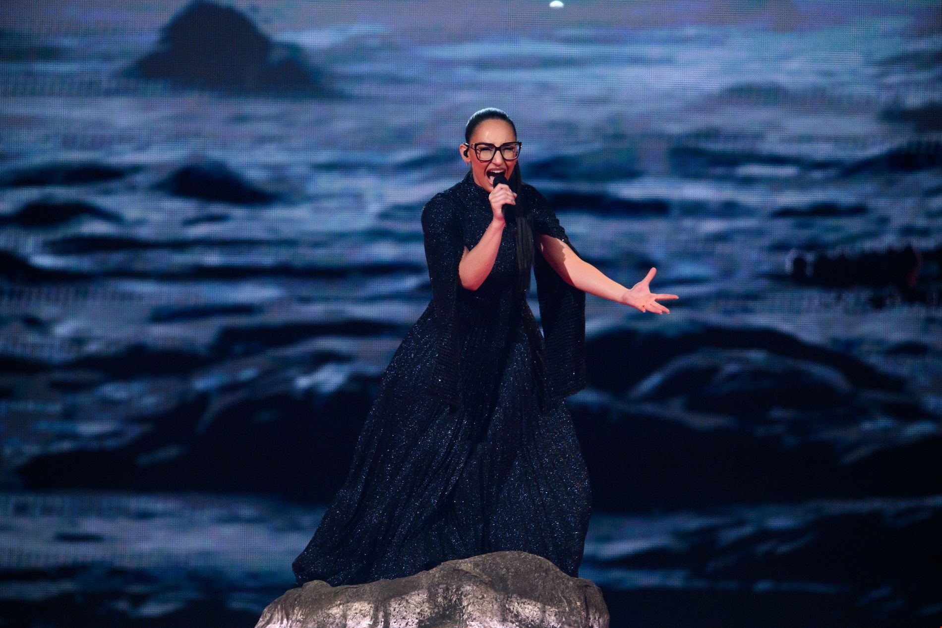 Eurovision 2025 | Ποια είναι η Klavdia, φετινή μας εκπρόσωπος, που κατέκτησε την έκτη θέση