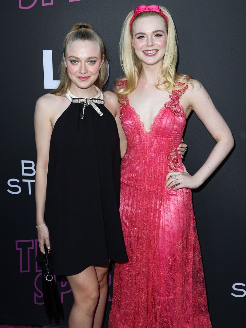 Dakota & Elle Fanning