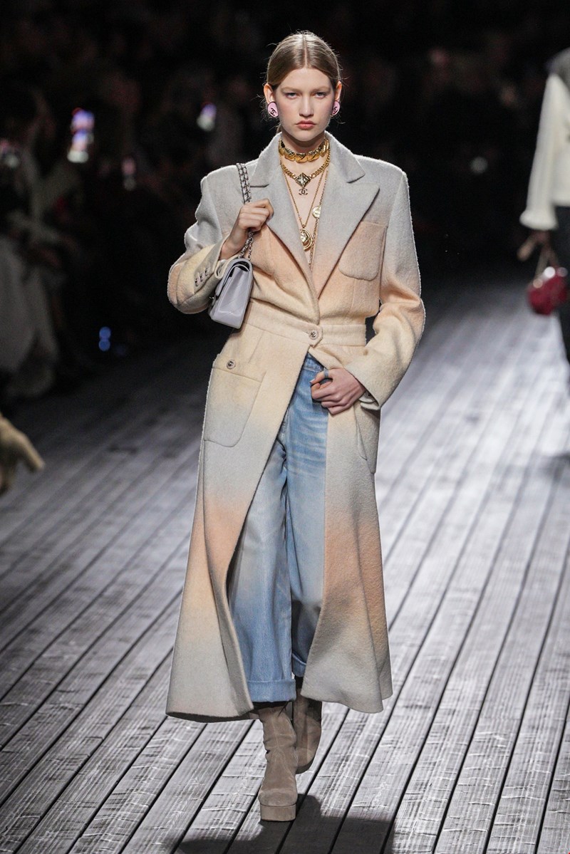 Chanel F24