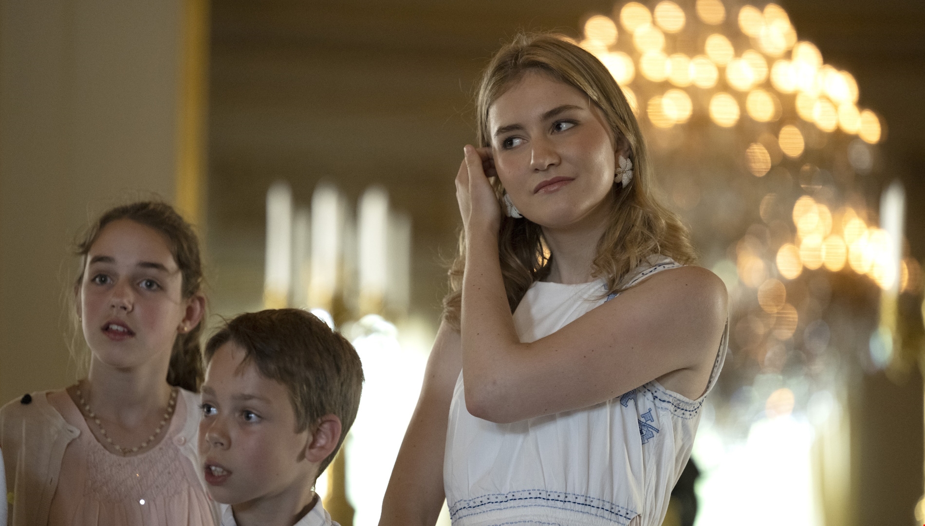 Ποιο μέλος βασιλικής οικογένειας είναι o μυστηριώδης DJ, Vyntrix; - εικόνα 3