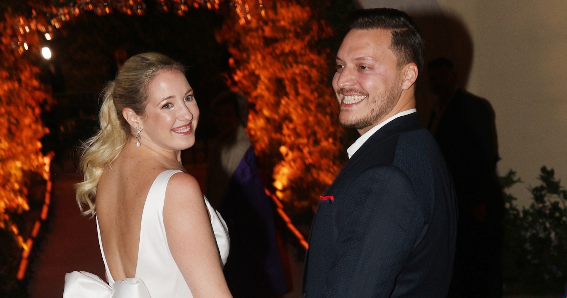 Άννα Μαρία | Όλες οι λεπτομέρειες για το γαλάζιο φόρεμα που επέλεξε στον γάμο της Θεοδώρας - εικόνα 2