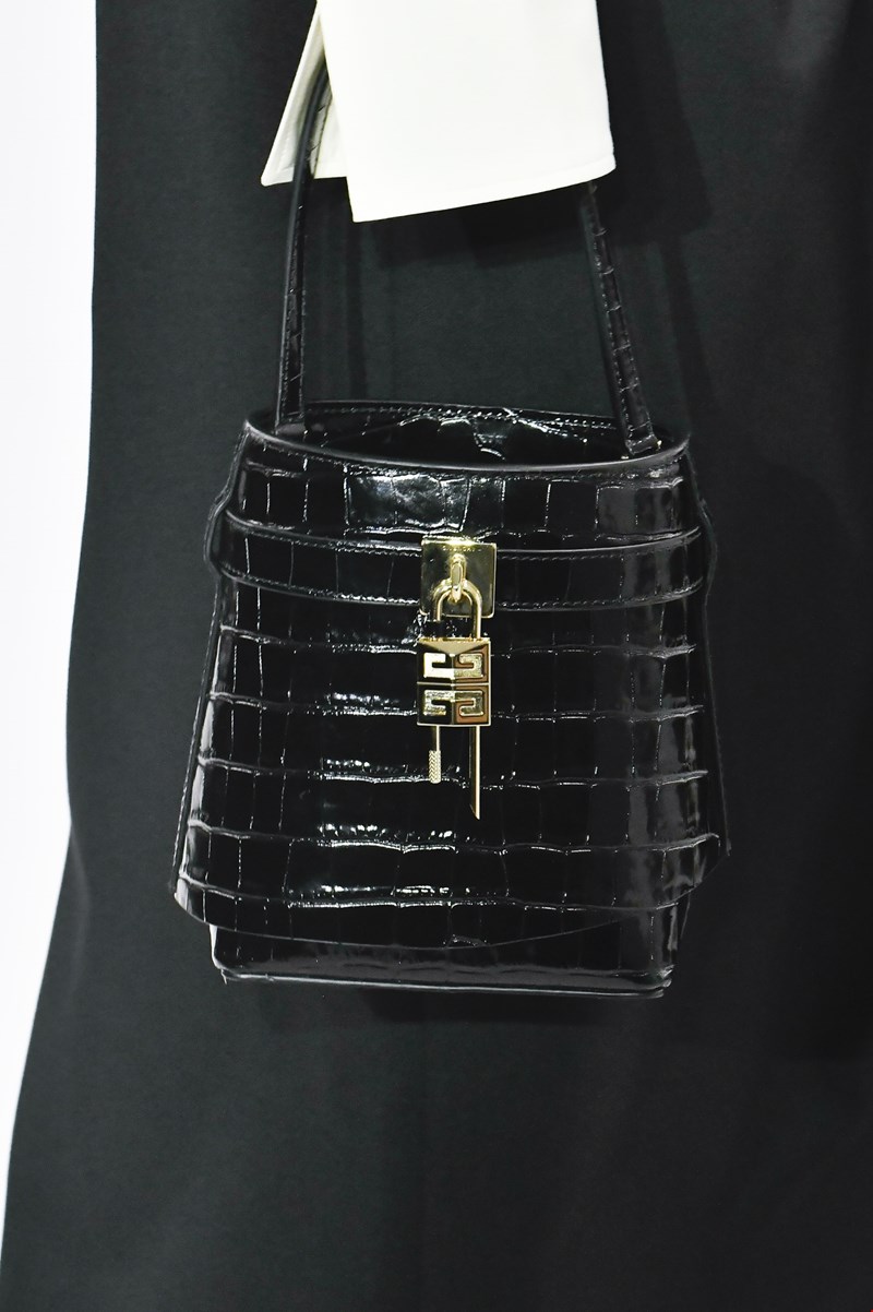 bucket bags