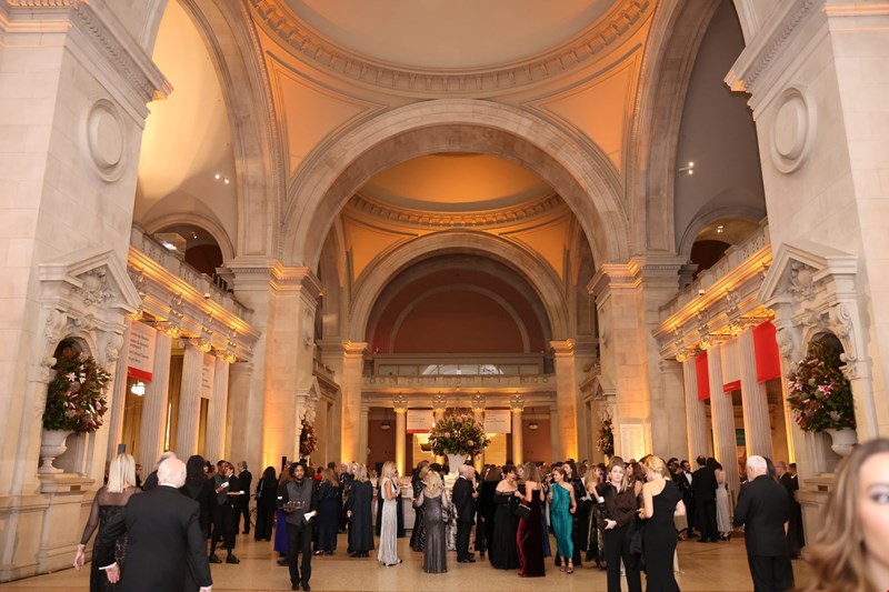 Clydladic Gala Glamor in Antiquity