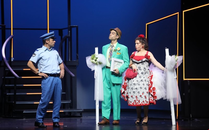 Κομισσα της φαμπρικας