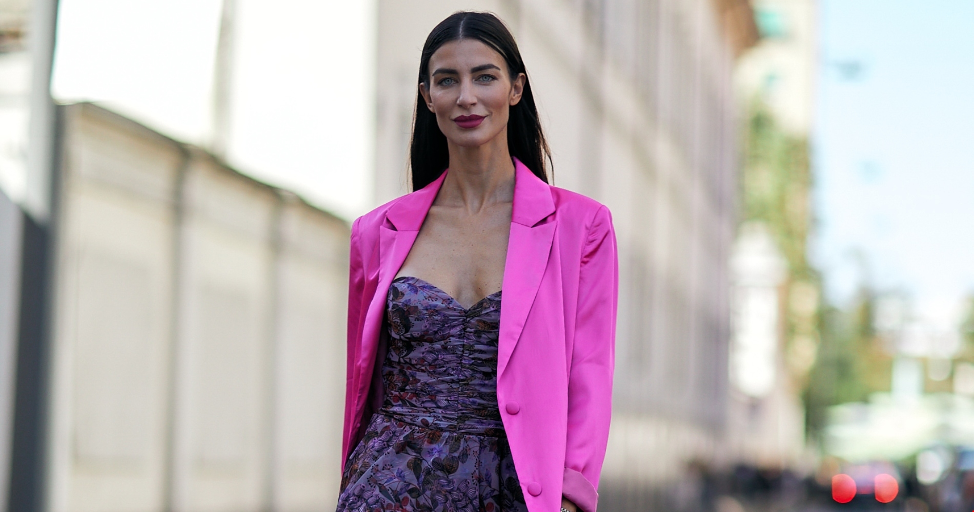 Τα chic φορέματα από τη Zara για τα επίσημα καλέσματα της άνοιξης και του καλοκαιριού