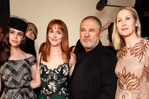 Μαρία Ολυμπία Ντε Γκρες | Η συνάντηση με τις πρωταγωνίστριες του Gossip Girl στο Παρίσι - εικόνα 1