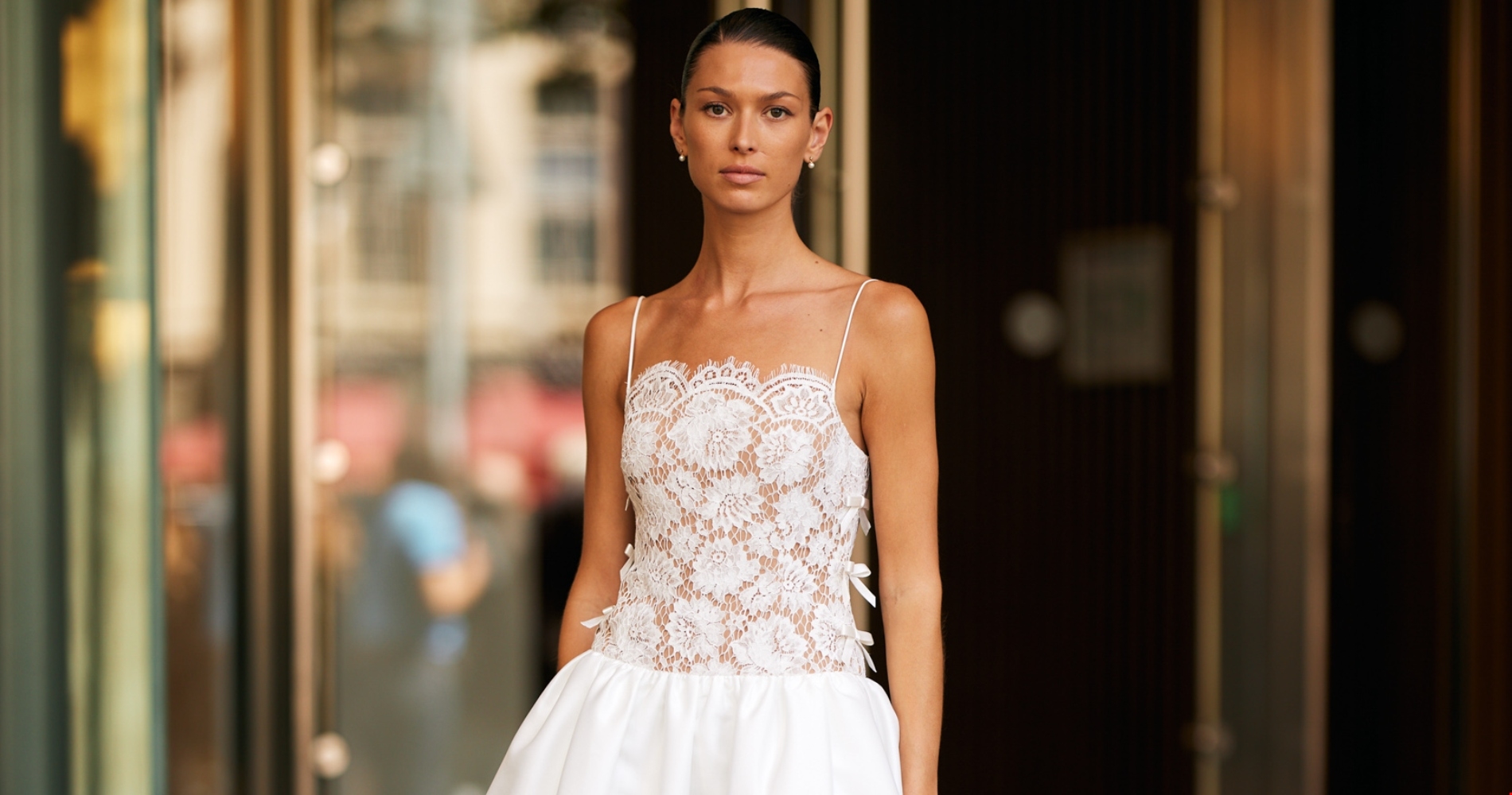 Ποια κομμάτια προσθέτουν πάντα στη βαλίτσα τους οι style experts για τις διακοπές στα ελληνικά νησιά - εικόνα 1