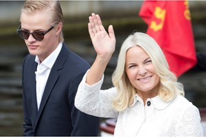 Πρίγκιπας Haakon της Νορβηγίας | Σπάει τη σιωπή του δείχνοντας την ξεκάθαρη θέση του στη δίκη του θετού γιου του - εικόνα 3