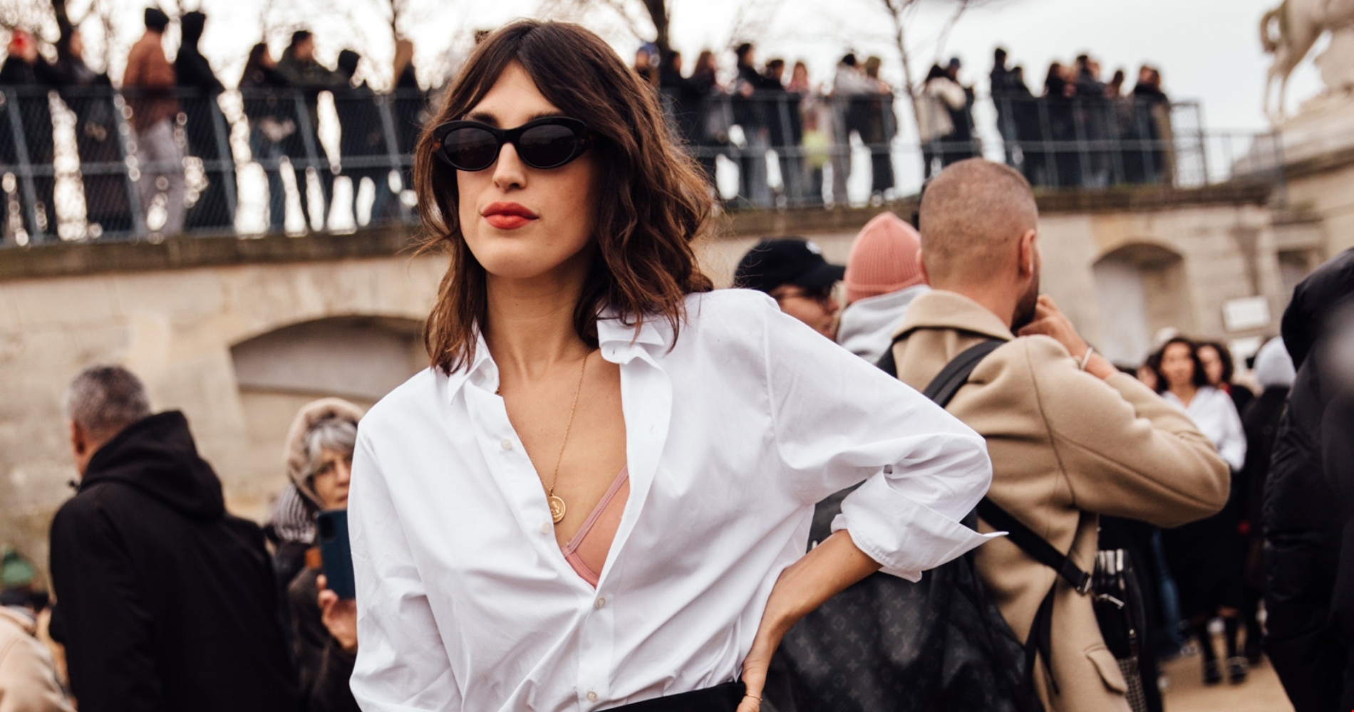 Τα πιο κομψά beach looks που μπορείς να δημιουργήσεις με ένα παρεό - εικόνα 1