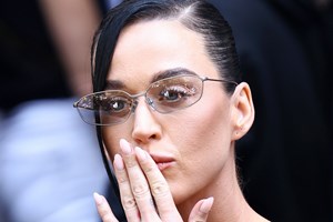 H Katy Perry και ο Justin Trudeau επισημοποίησαν τη σχέση τους στο Παρίσι - εικόνα 2