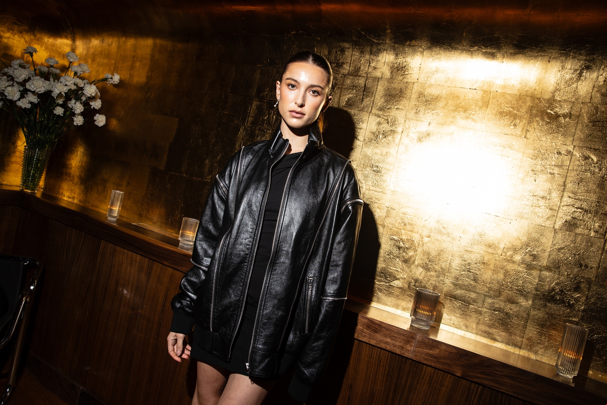 Eve Jobs - Harry Charles | Μήνας του μέλιτος στη Μήλο με πολυτελές yacht