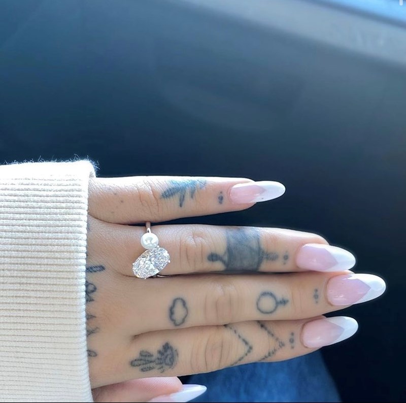 Ariana Grande ring