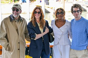 Julia Roberts | Η πρώτη εμφάνιση στη Μόστρα της Βενετίας και η αποθέωση με χειροκρότημα διάρκειας 6 λεπτών - εικόνα 4