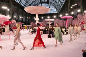 Εβδομάδα Υψηλής Ραπτικής | Το εντυπωσιακό front row του οίκου Chanel στο Παρίσι - εικόνα 1