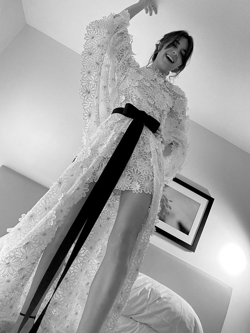 daisy-edgar-jones-chanel-golden-globe-awards