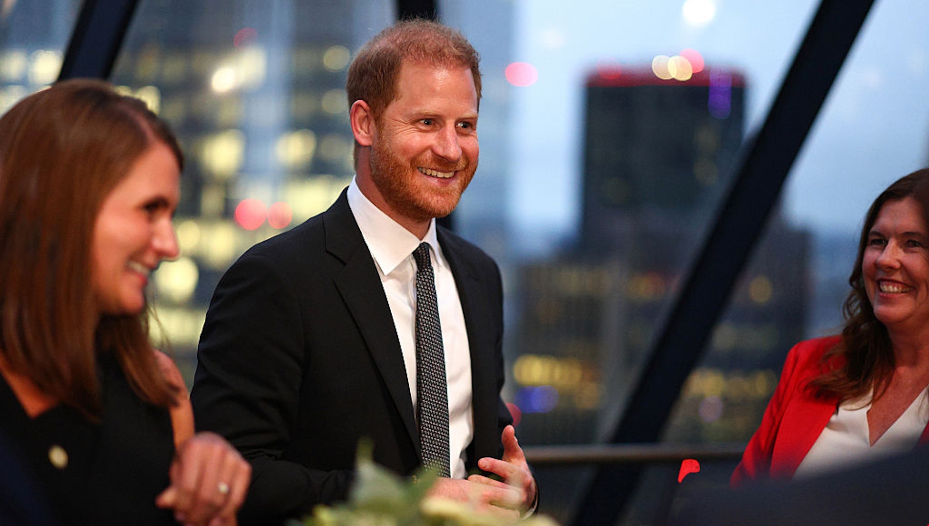 Η Meghan Markle γιόρτασε τα 41α γενέθλια του πρίγκιπα Ηarry με μια αναπάντεχη φωτογραφία από τα παλιά - εικόνα 2