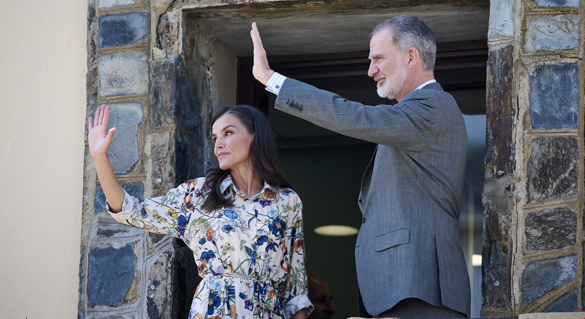 Letizia της Ισπανίας | Η εμφάνιση με τα παπούτσια που λατρεύουν όλες οι Γαλλίδες - εικόνα 2