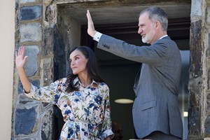 Letizia της Ισπανίας | Η εμφάνιση με τα παπούτσια που λατρεύουν όλες οι Γαλλίδες - εικόνα 2