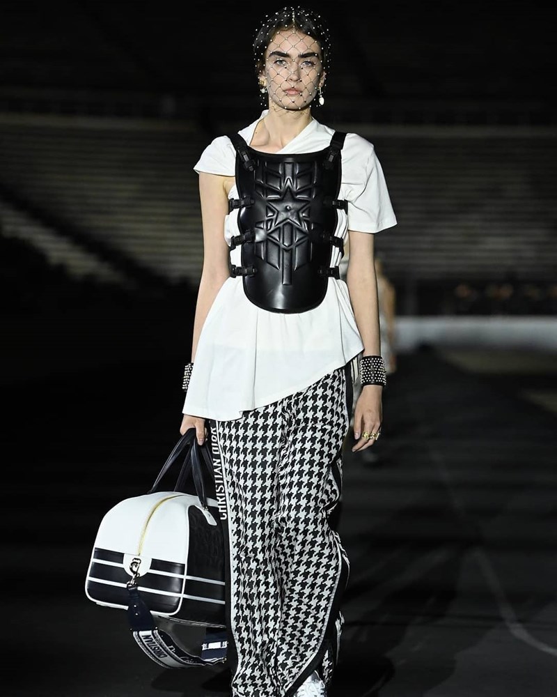 Dior Cruise 2022 | Μια ματιά στα εκθαμβωτικά beauty looks των μοντέλων