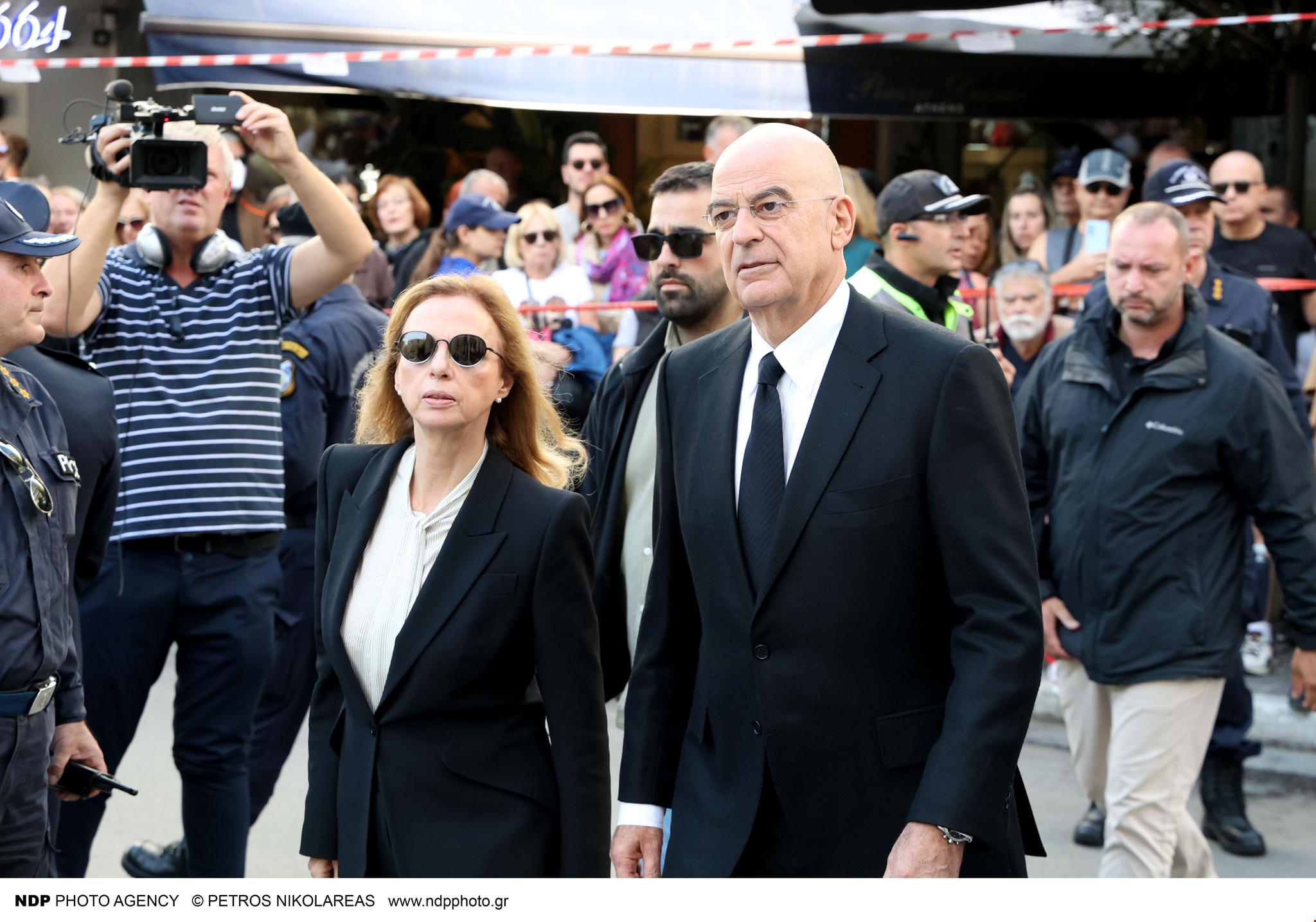 Ο Νίκος Δένδιας με τη σύζυγό του