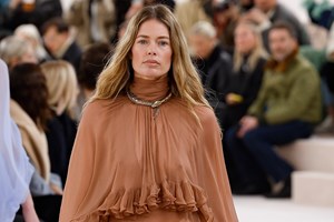 10 τάσεις της μόδας στα αξεσουάρ που θα φορέσουμε τη σεζόν Φθινόπωρο/Χειμώνας 2024-2025 - εικόνα 1