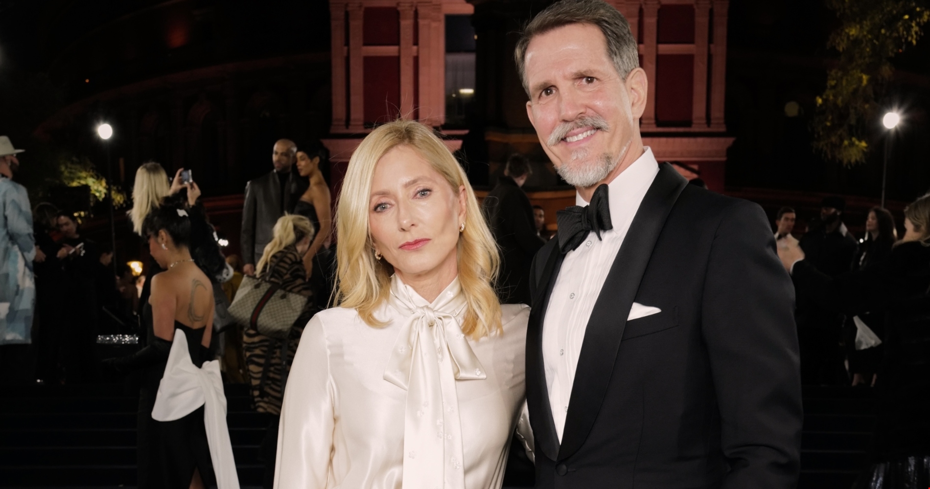 Marie Chantal - Παύλος Ντε Γκρες | Με κοστούμι και ασορτί look σε μία ξεχωριστή επίσημη εμφάνιση