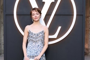 Louis Vuitton Cruise 2026 | Ένα σύγχρονο μεσαιωνικό παραμύθι για την τέχνη της μόδας - εικόνα 1