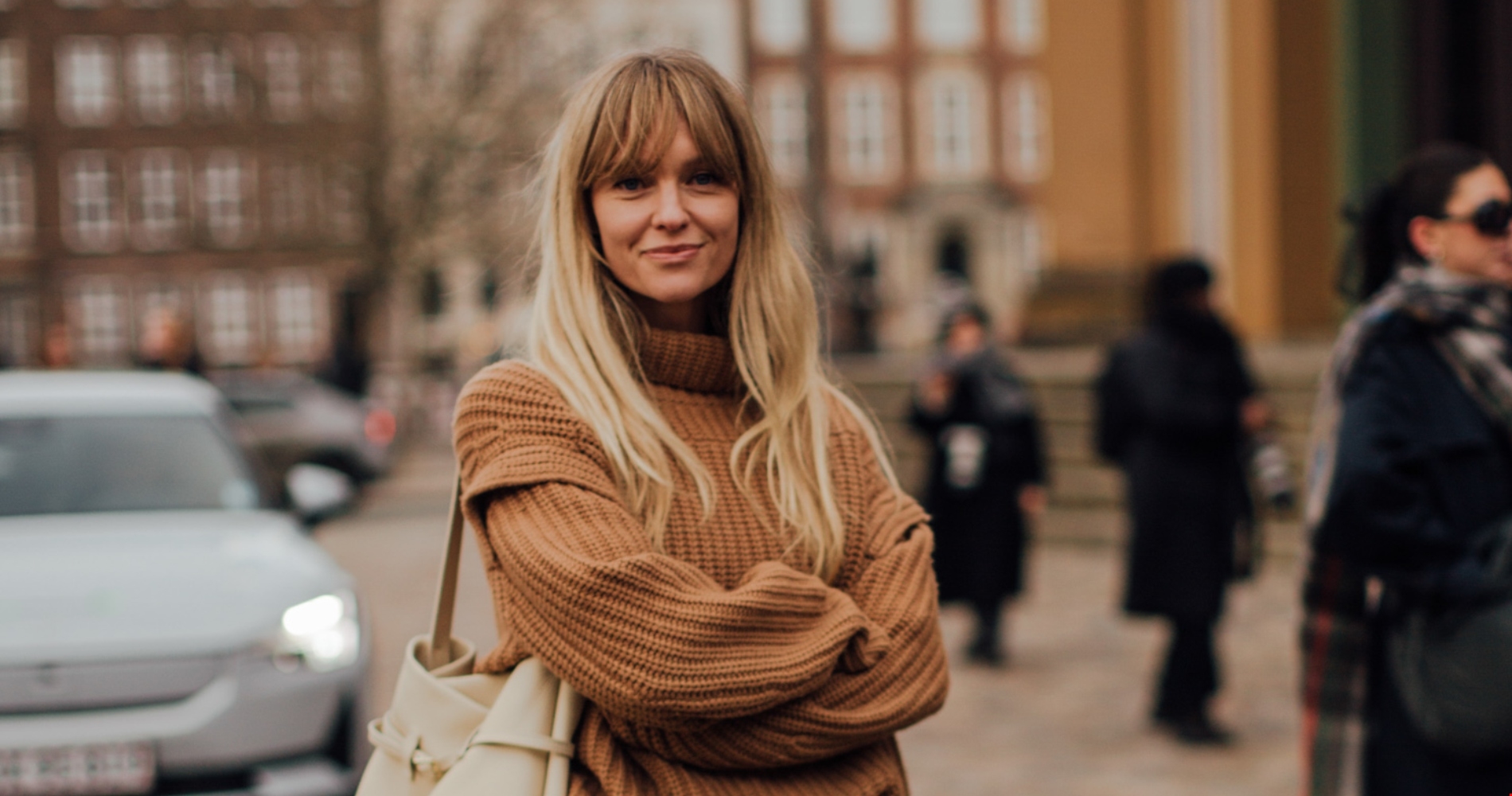 Τα πιο κομψά χειμερινά looks που μπορείς να δημιουργήσεις με μία faux γούνα - εικόνα 1