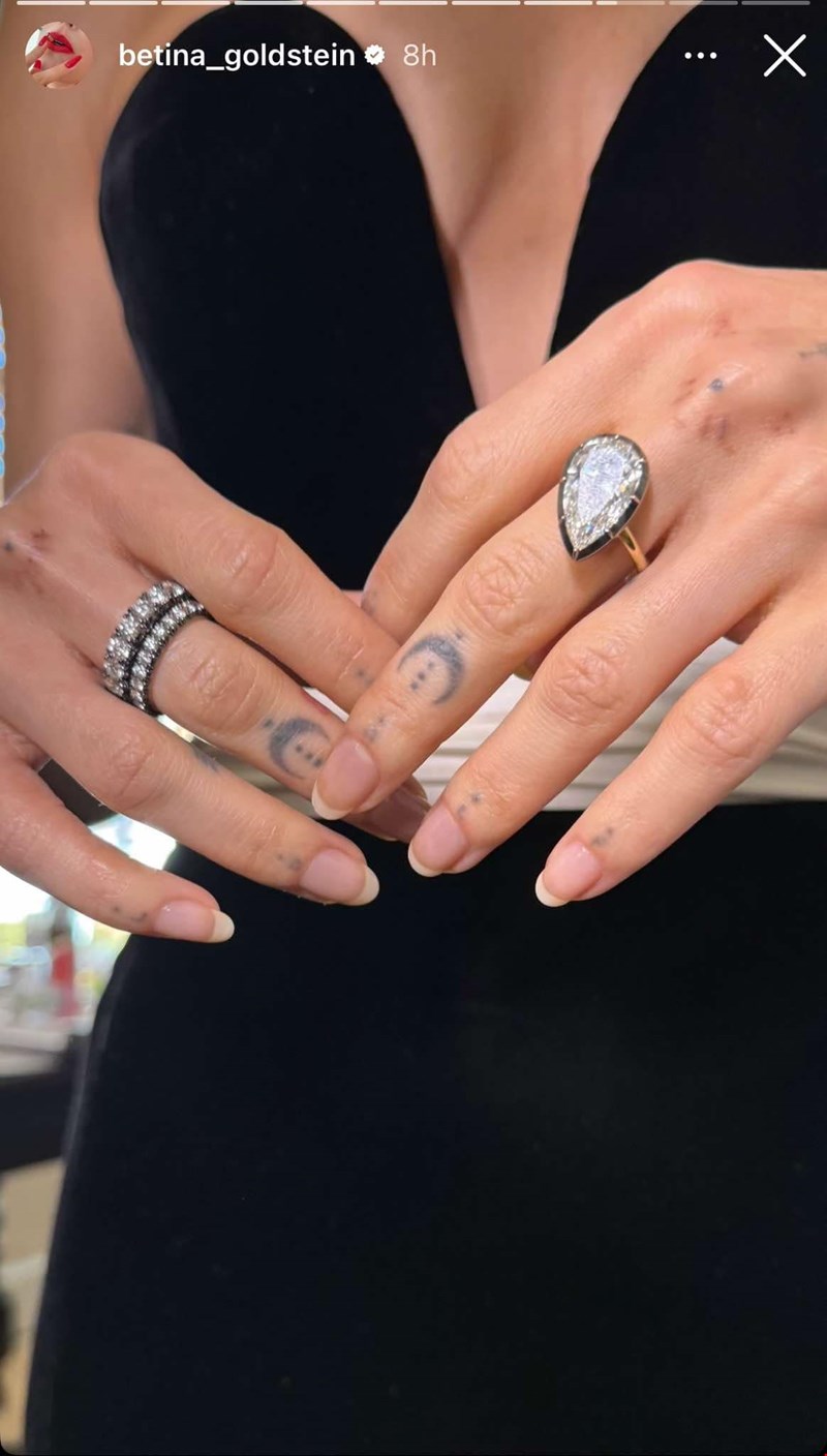 nails