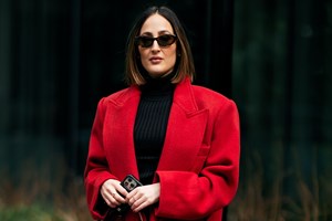 5 festive περιστάσεις - 5 looks | Πώς θα ντυθείς κομψά την περίοδο των γιορτών - εικόνα 1