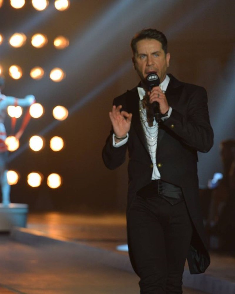 Γιώργος Μαζωνάκης Madwalk