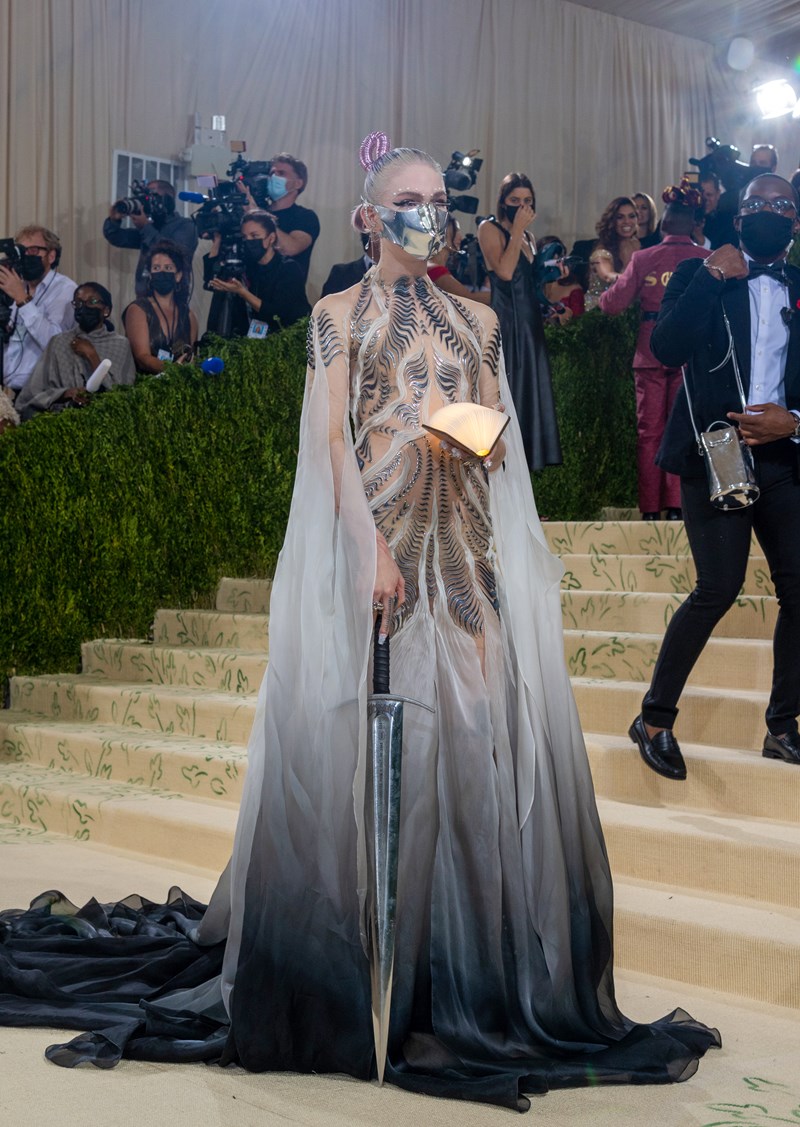 Grimes MET Gala