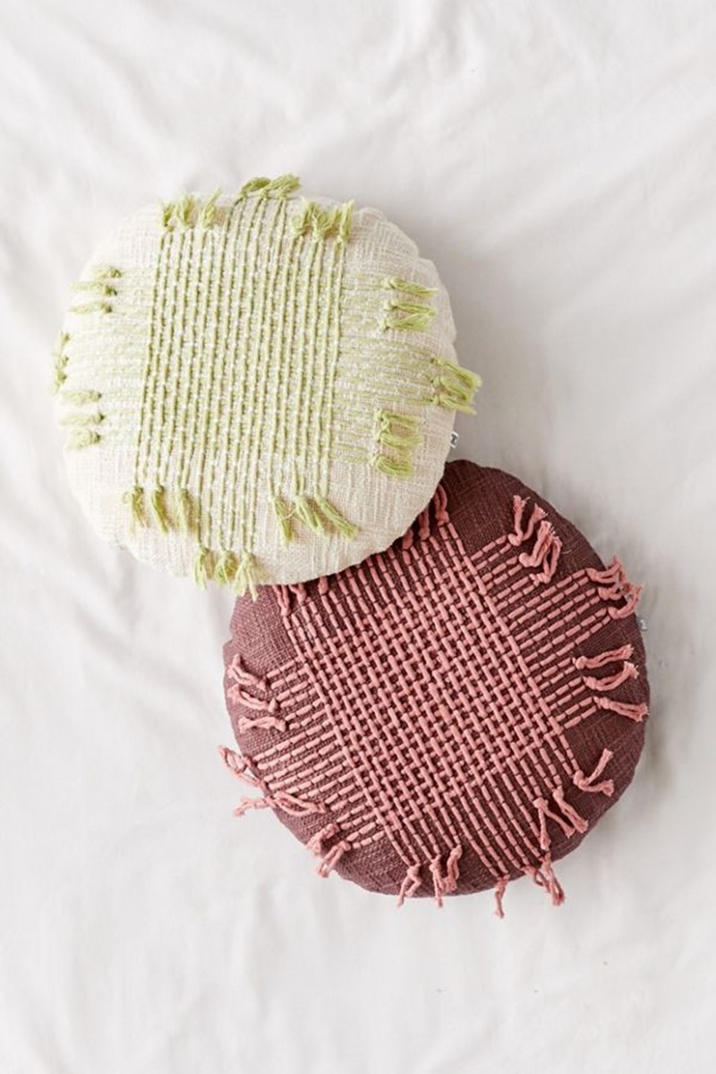 μαξιλάρια, Urban Outfitters