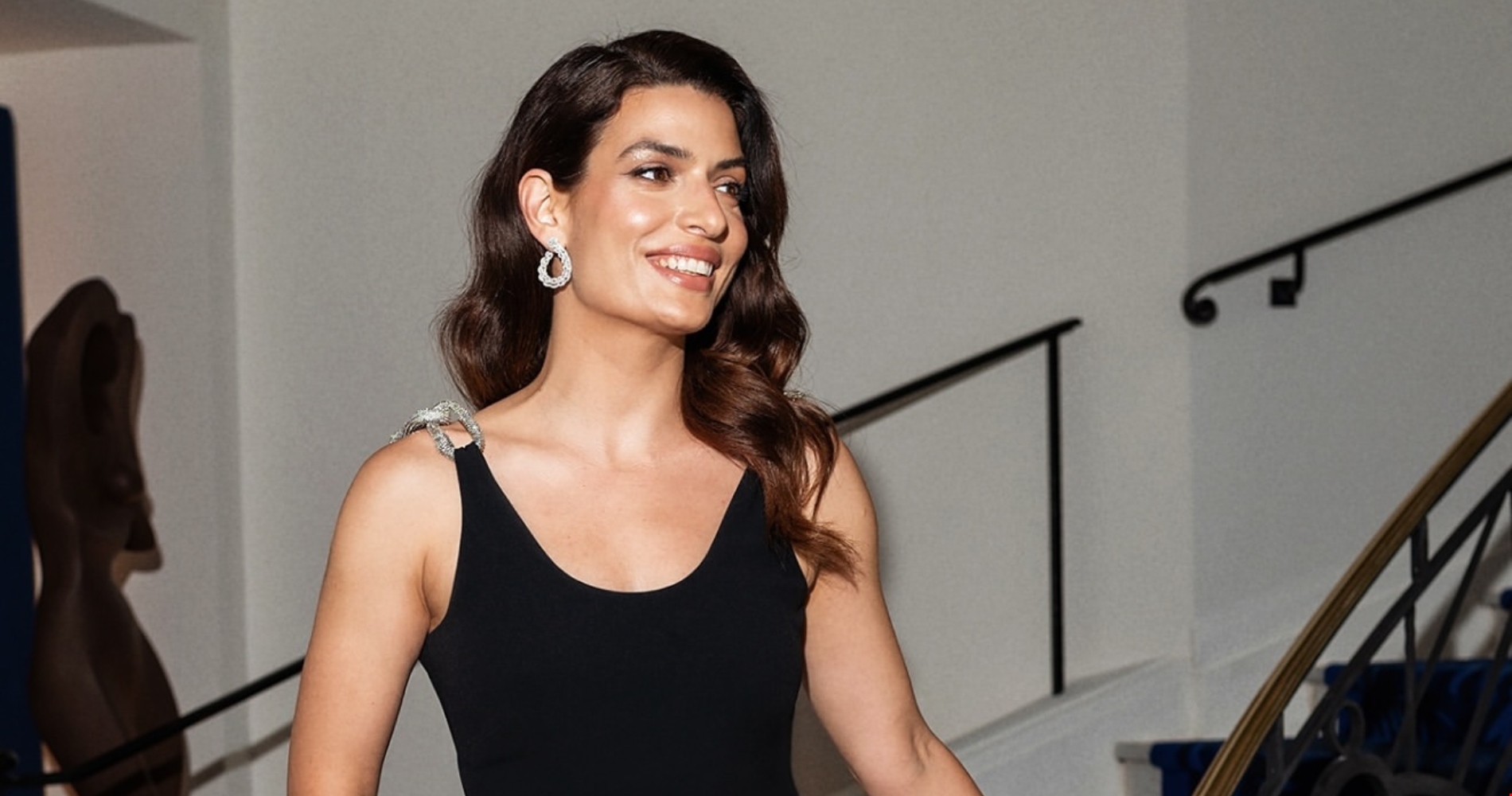 Emma Stone | Το απρόοπτο στο κόκκινο χαλί του Φεστιβάλ Καννών που έκανε την εμφάνισή της viral - εικόνα 1