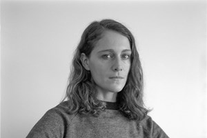 Ariane Labed | Το ασπρόμαυρο πορτρέτο της από τον Γιώργο Λάνθιμο - εικόνα 1