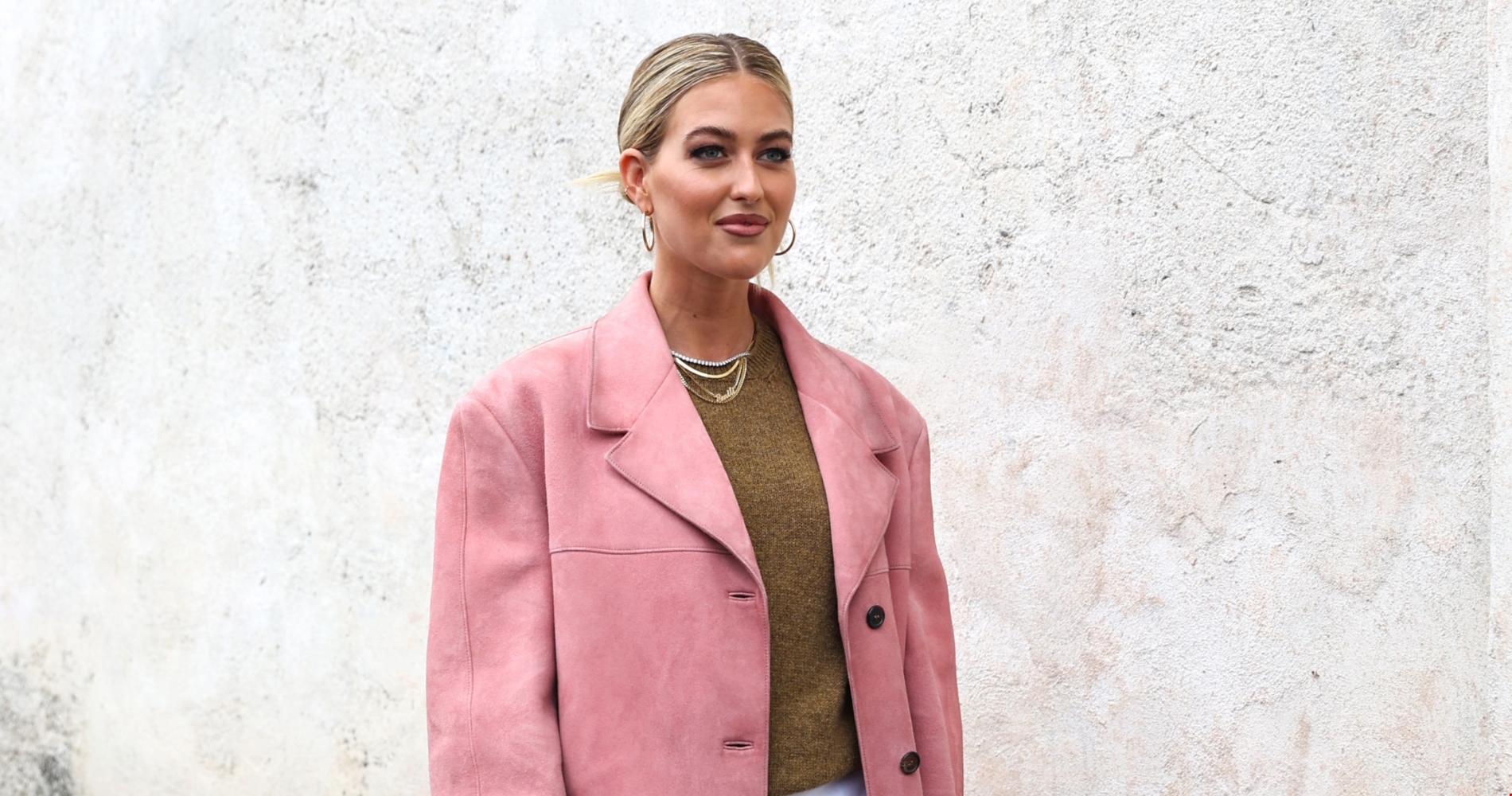 Έλλη Στάη | Το χειμερινό look της με γαλάζιο παλτό - εικόνα 3