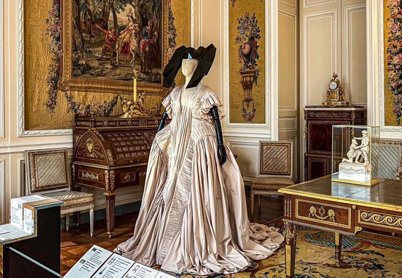 Louvre Couture