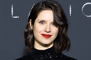 September Says | Η Ariana Labed και η πρωταγωνίστριά της, Mia Tharia, μιλούν στη Madame Figaro - εικόνα 2