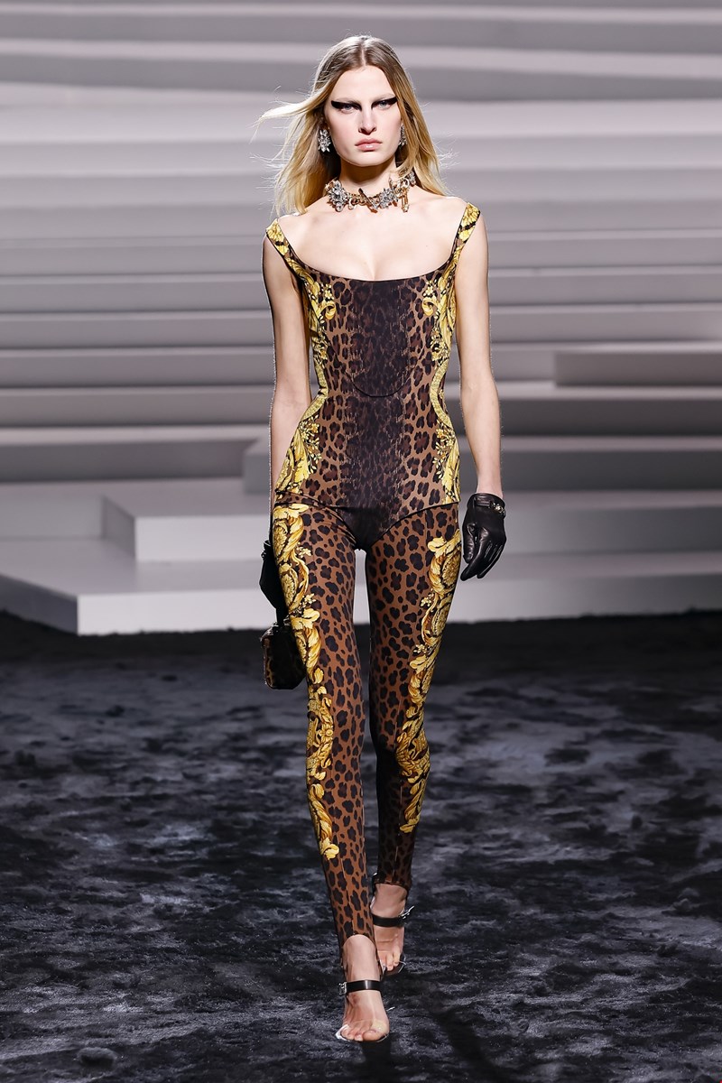 animal print versace
